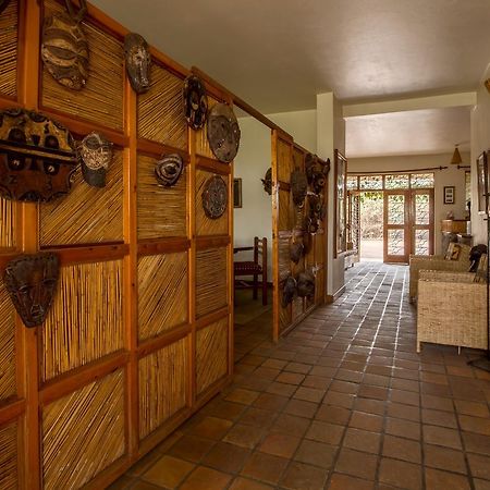 Travellers Rest Hotel Kisoro Bagian luar foto